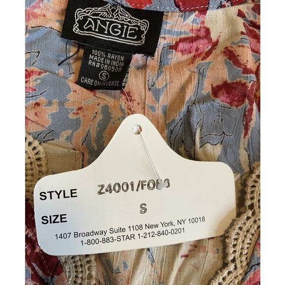 Angie Floral Smocked Waist Flutter Sleeves Boho V-Neck Dress Size Small NEW - Picture 10 of 10